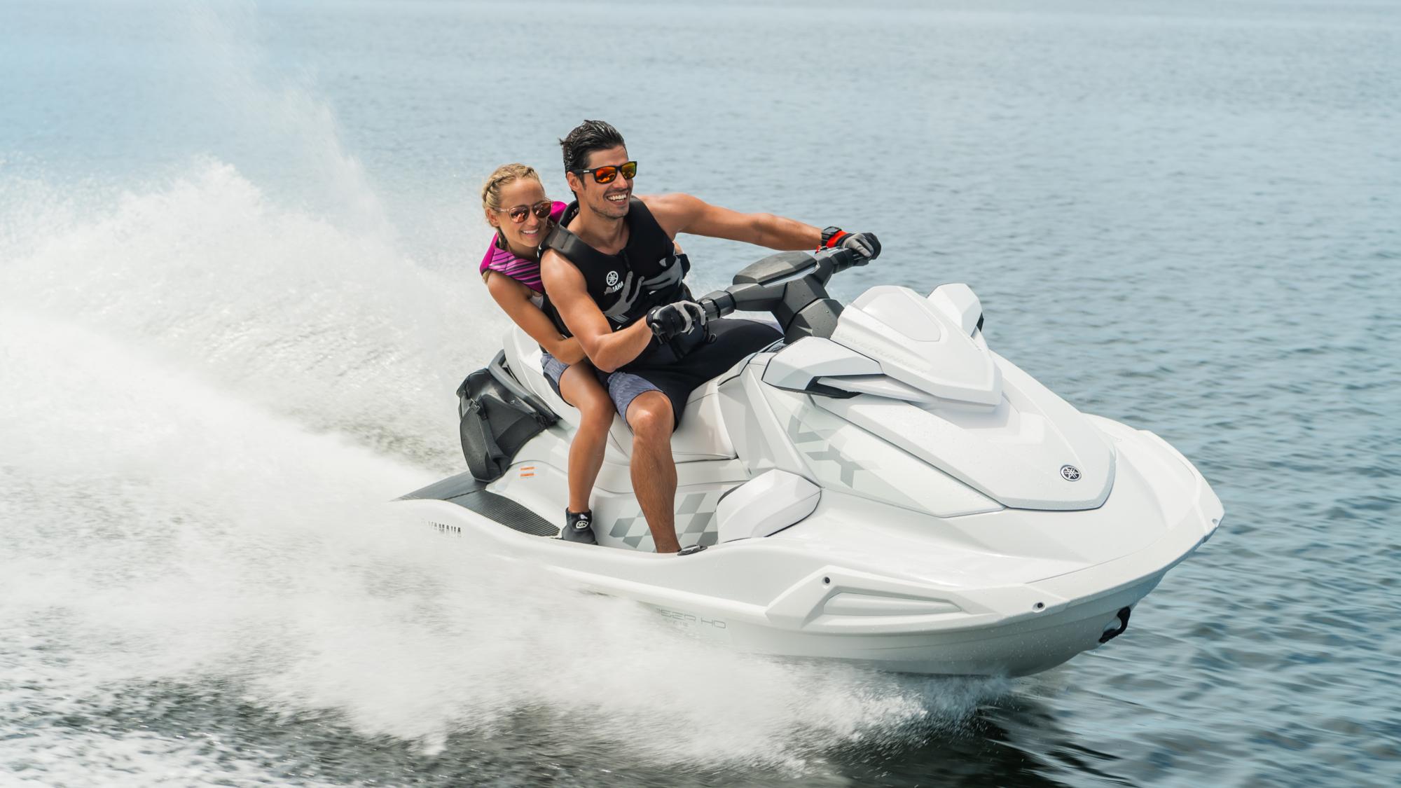 MOTO DE AGUA YAMAHA VX CRUISER HO BLANCA 2023